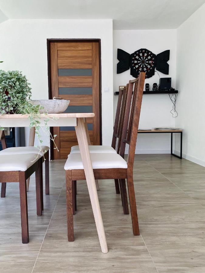 Apartment Nela Pavcina Lehota  Exterior photo